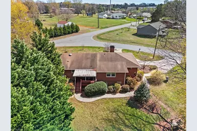 1735 Prince Edward Drive, Elon, NC 27244 - Photo 2