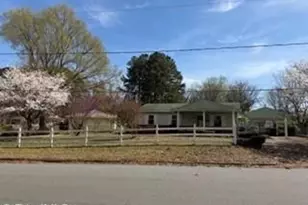 3025 Apollo Dr, Winston-Salem, NC 27101 - Photo 1