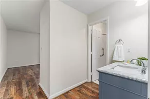 3303 Regents Park Ln, Greensboro, NC 27455 - Photo 10