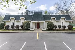 3303 Regents Park Ln, Greensboro, NC 27455 - Photo 22