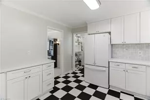 4409 Forest Walk Dr, Greensboro, NC 27455 - Photo 8