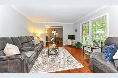 4801 Sweetbriar Road, Greensboro, NC 27455 - Photo 6