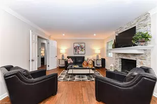 4801 Sweetbriar Rd, Greensboro, NC 27455 - Photo 12