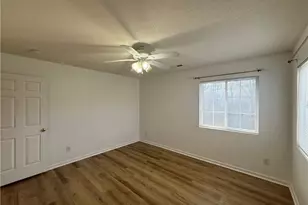 1570 Rockingham Dr, Winston-Salem, NC 27103 - Photo 18