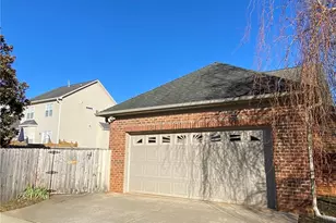 5810 Brakenwood Ln, Pfafftown, NC 27040 - Photo 18