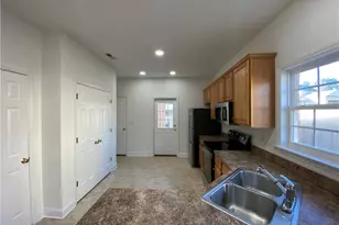 5810 Brakenwood Ln, Pfafftown, NC 27040 - Photo 2