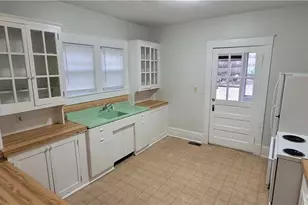 104 Josephine Boyd St, Greensboro, NC 27403 - Photo 2