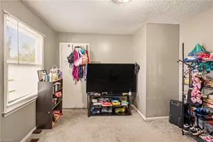 209 7th St, Burlington, NC 27215 - Photo 14