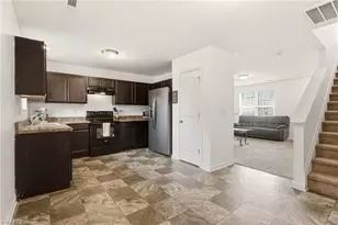 1715 Ransom Trace Ct, Winston-Salem, NC 27106 - Photo 4