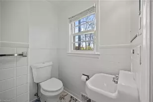 1409 Greenwood Terrace, Burlington, NC 27215 - Photo 18