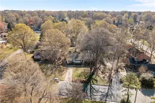 1409 Greenwood Terrace, Burlington, NC 27215 - Photo 2