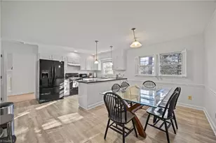 1409 Greenwood Terrace, Burlington, NC 27215 - Photo 8