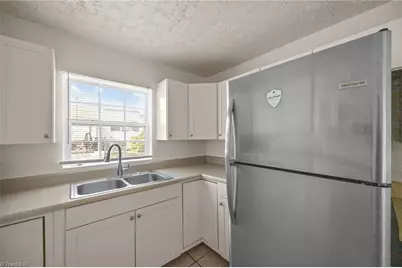 349 W Harden Street, Burlington, NC 27215 - Photo 10