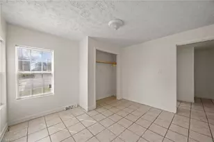 349 W Harden St, Burlington, NC 27215 - Photo 18