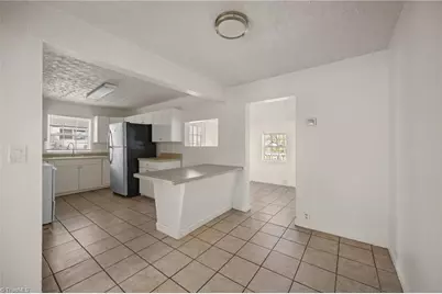 349 W Harden Street, Burlington, NC 27215 - Photo 6