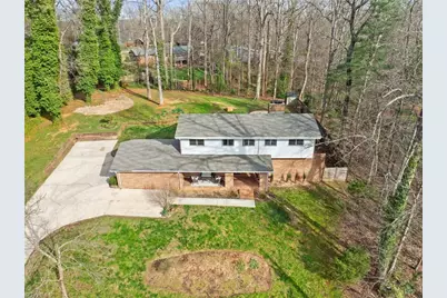 5313 Montevista Drive, Greensboro, NC 27407 - Photo 2