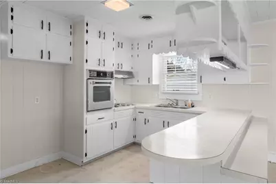 612 Main Street, Boonville, NC 27011 - Photo 12