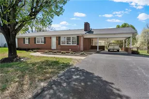 612 Main St, Boonville, NC 27011 - Photo 1