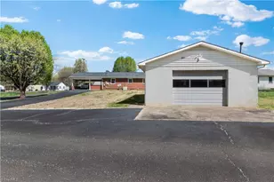 612 Main St, Boonville, NC 27011 - Photo 26