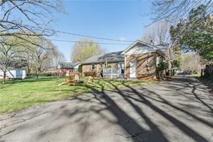 1260 Abingdon Way, Winston-Salem, NC 27106 - Photo 36