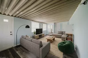 2102 Bothwell St, Greensboro, NC 27401 - Photo 4