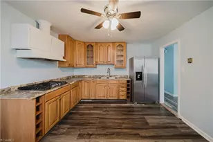 2102 Bothwell St, Greensboro, NC 27401 - Photo 6