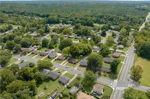 2102 Bothwell St, Greensboro, NC 27401 - Photo 10