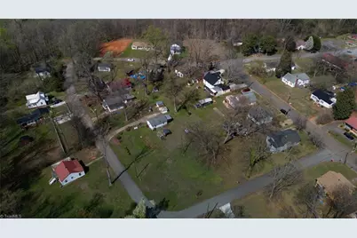 208 Aberdeen Drive, Lexington, NC 27292 - Photo 8