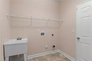 2472 Birch View Dr, High Point, NC 27265 - Photo 24