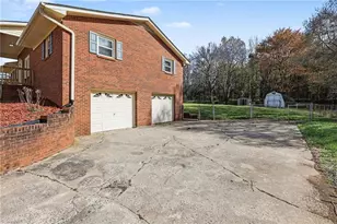 196 Havenwood Dr, Winston-Salem, NC 27127 - Photo 30