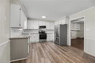 196 Havenwood Dr, Winston-Salem, NC 27127 - Photo 10