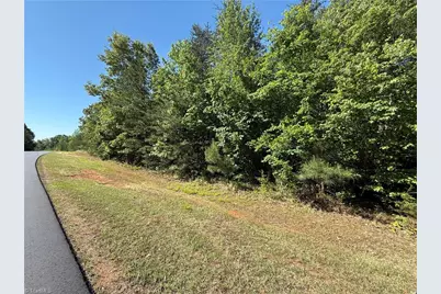 173 Lake View Pass, Rockingham, NC 28379 - Photo 6
