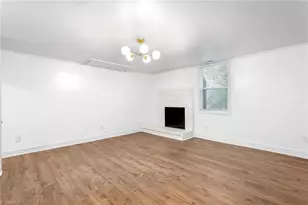 405 N 4th St, Mebane, NC 27302 - Photo 18