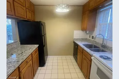 131 Cedar Cove Lane, Winston-Salem, NC 27104 - Photo 4