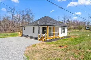 955 W Holt St, Mebane, NC 27302 - Photo 2