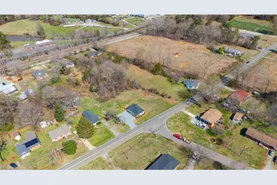 955 W Holt Street, Mebane, NC 27302 - Photo 12