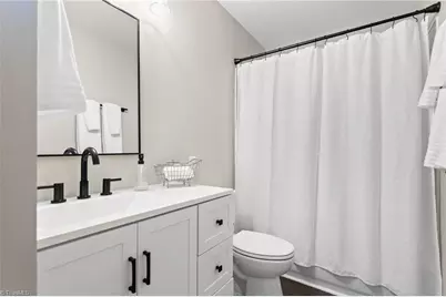 955 W Holt Street, Mebane, NC 27302 - Photo 34