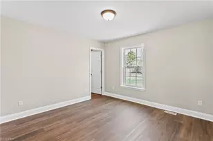 955 W Holt St, Mebane, NC 27302 - Photo 32