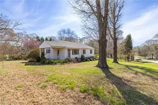 236 Jackson St, Eden, NC 27288 - Photo 4