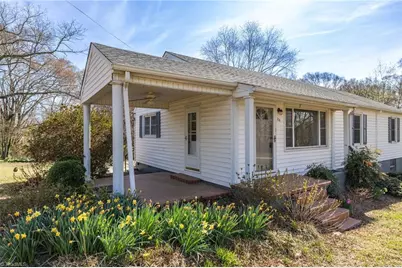 236 Jackson Street, Eden, NC 27288 - Photo 6