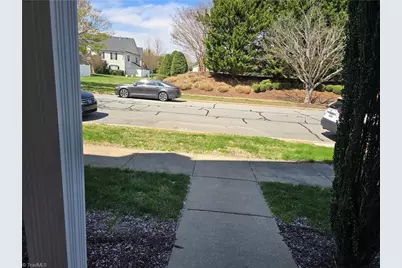 2207 Lambeth Farm Lane, Kernersville, NC 27284 - Photo 4