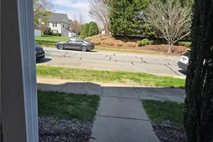 2207 Lambeth Farm Ln, Kernersville, NC 27284 - Photo 4