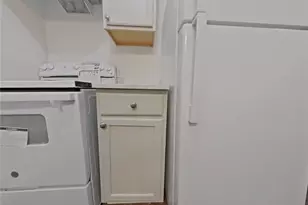 427 S Main St, Asheboro, NC 27203 - Photo 2