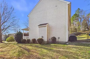 107 Farriers Ln, Jamestown, NC 27282 - Photo 6