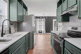 224 Friendly Ave, High Point, NC 27260 - Photo 8