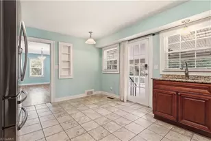 201 Stone St, Thomasville, NC 27360 - Photo 14