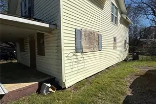 523 Terrell St, Greensboro, NC 27406 - Photo 2