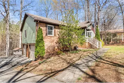 6005 Hunters Ridge Court, Lexington, NC 27295 - Photo 4