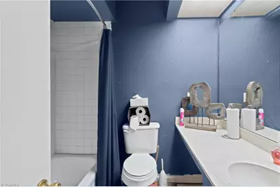 201 E Montcastle Drive #C, Greensboro, NC 27406 - Photo 22