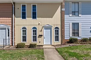 201 E Montcastle Dr, Greensboro, NC 27406 - Photo 2